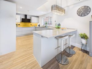 Kitchen- click for photo gallery